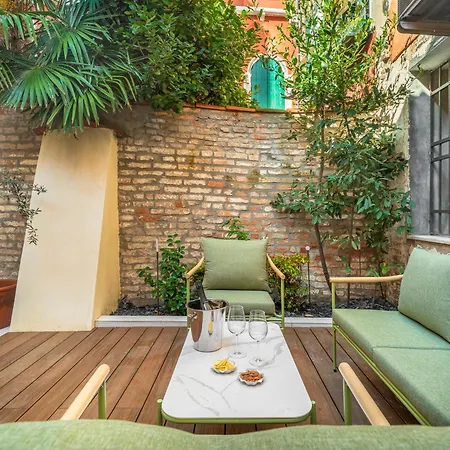 L'eclat Du Jardin R&r